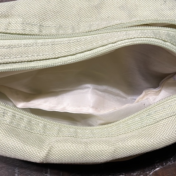 Color: Green - Picture 7 of 8